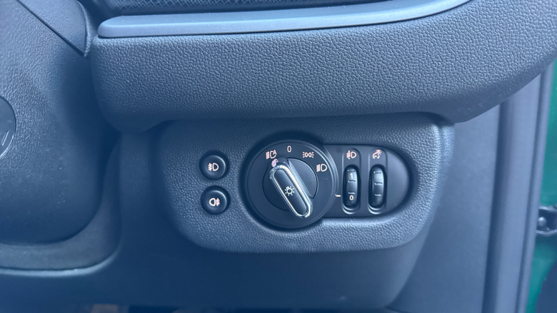 MINI Clubman 1.5 Cooper Exclusive Premium 6dr Auto Petrol Estate